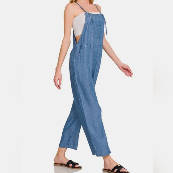Stylish Women's Blue Denim Overalls - Picture 3 of 12